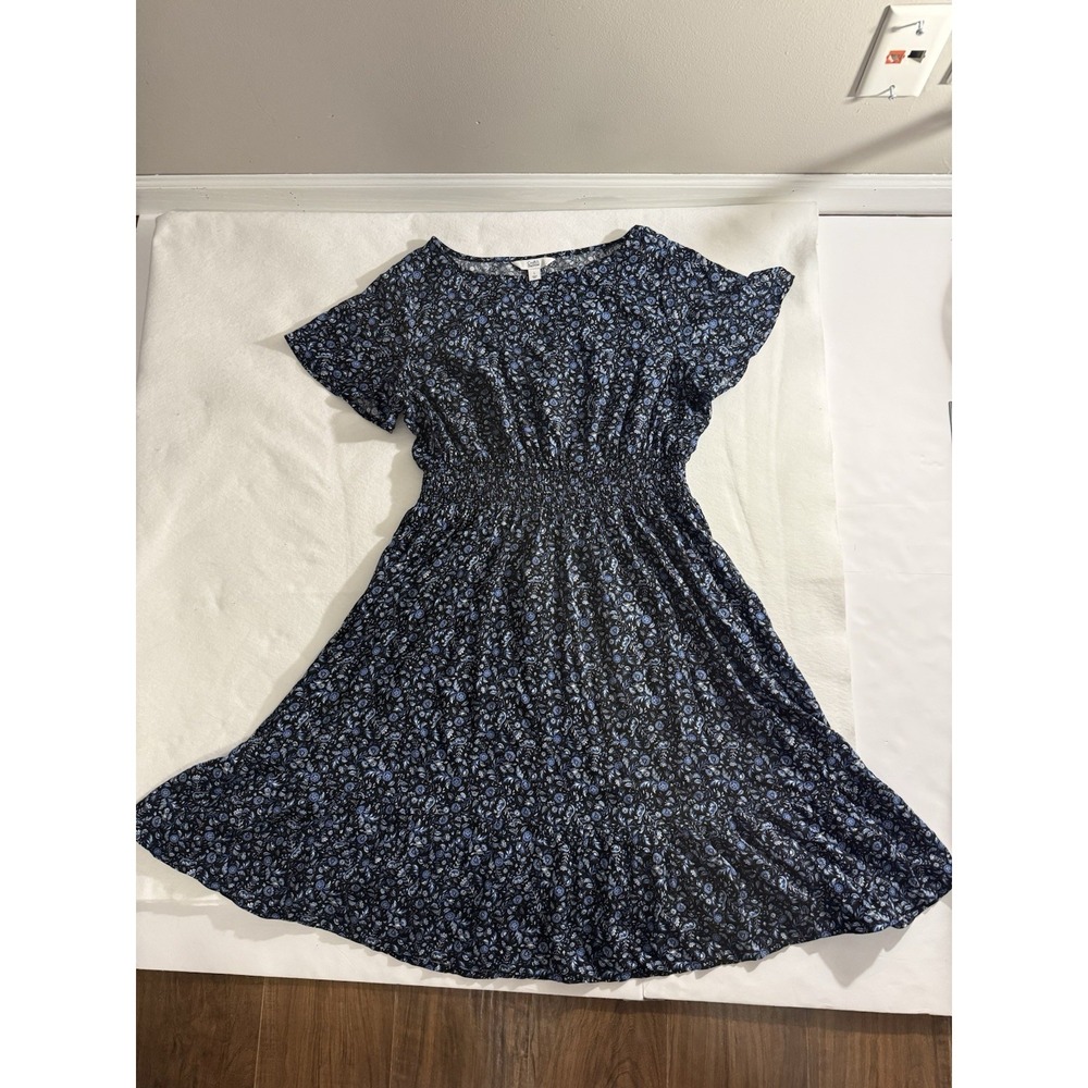 Croft & Barrow,Women's Dress Size  S navy Blue With Flare Bottom pullover comfy